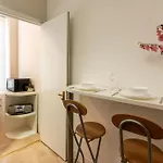 Stylish Urban Retreat- Fast Wifi & Private Ensuite